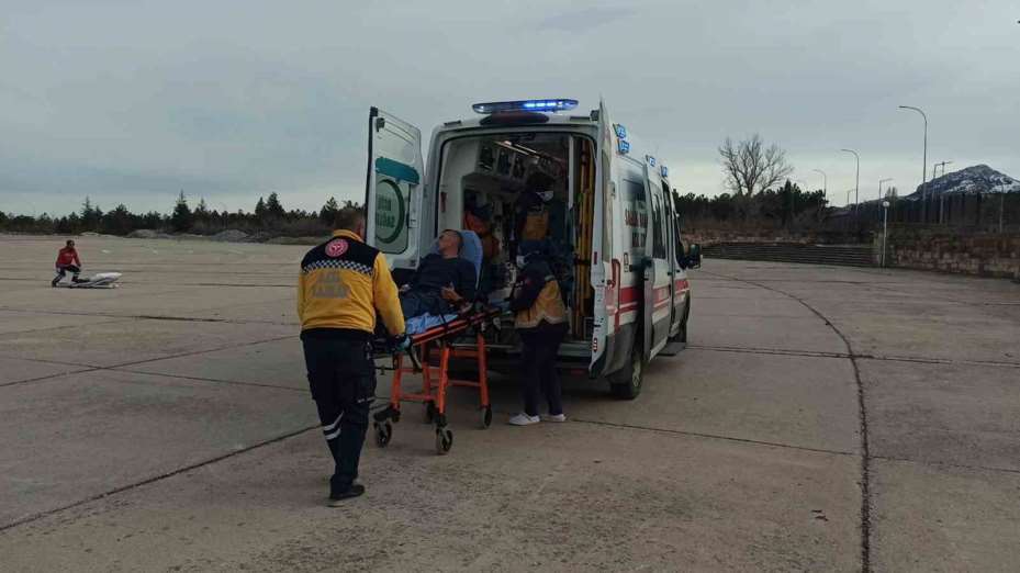 Konya’da hava ambulansı kalp krizi geçiren hasta için havalandı