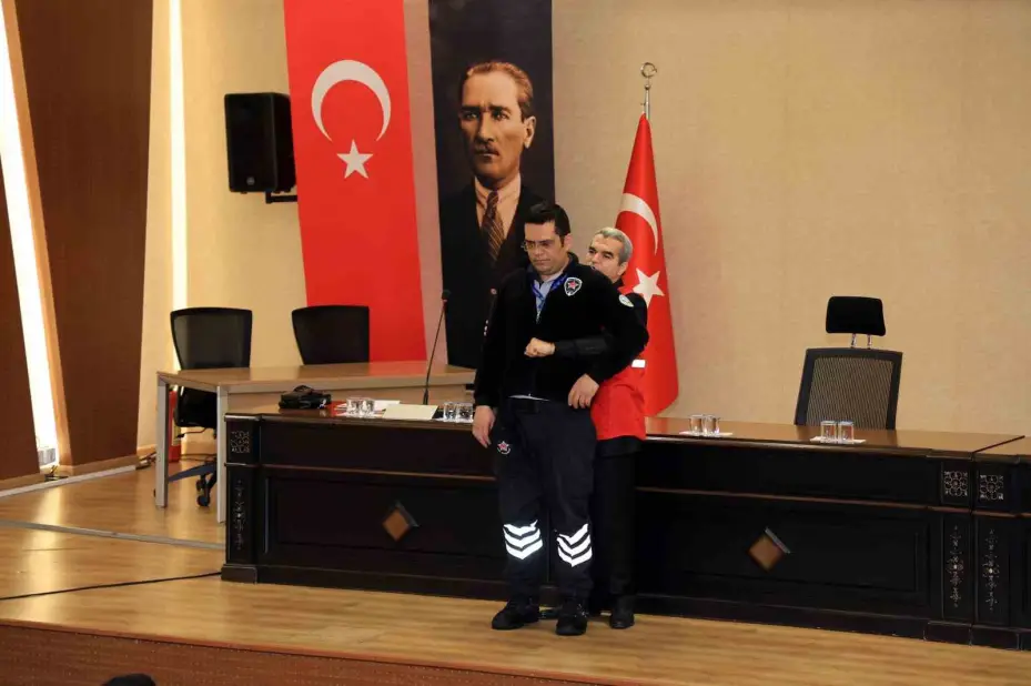 Talas personeline ilk yardım eğitimi