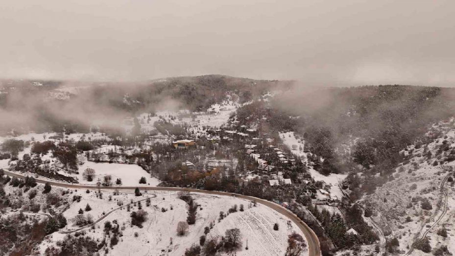 Eskişehir’in kırsalına yağan kar eşsiz manzaralar oluşturdu