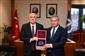 Kamu Başdenetçisi Akarca, Rektör Adıgüzel’i ziyaret etti