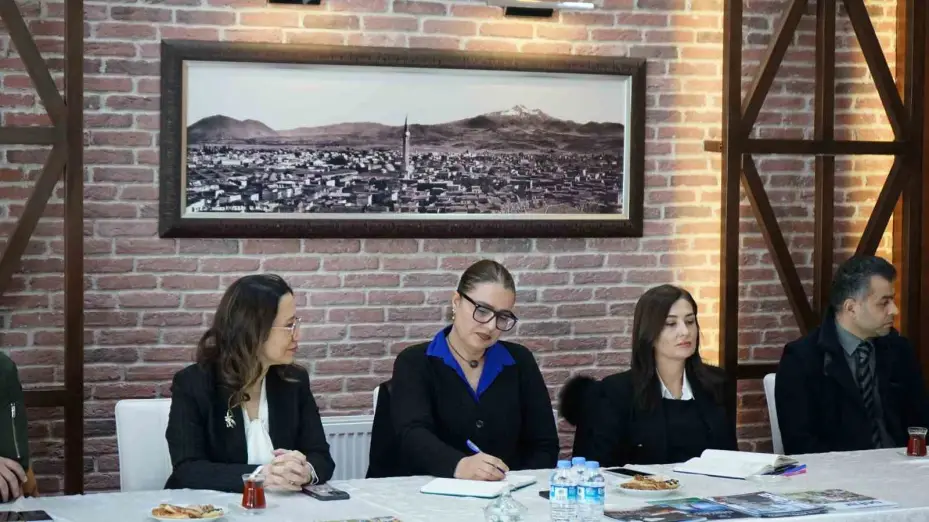 Kayseri Kent Konseyi’nden Erciyes’in zirvesinde ‘gastronomi’ toplantısı