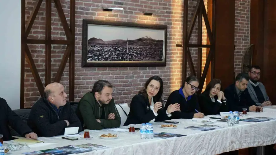 Kayseri Kent Konseyi’nden Erciyes’in zirvesinde ‘gastronomi’ toplantısı
