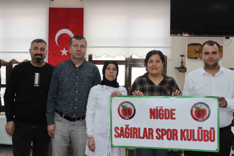 Niğde Sağırlar Spor Kulübü Derneği’nde Mücayip Yıldırım güven tazeledi