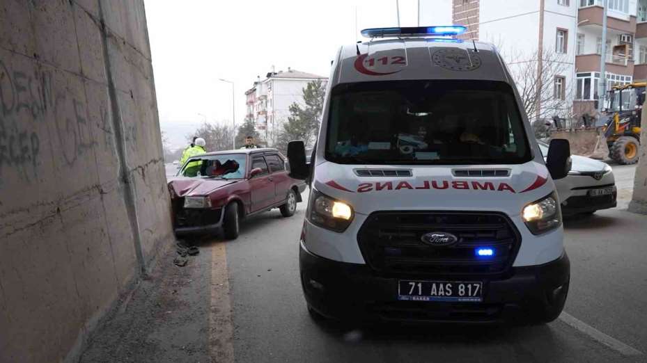 Kırıkkale’de hız ve dikkatsizlik kazalara davetiye çıkardı: O anlar kamerada