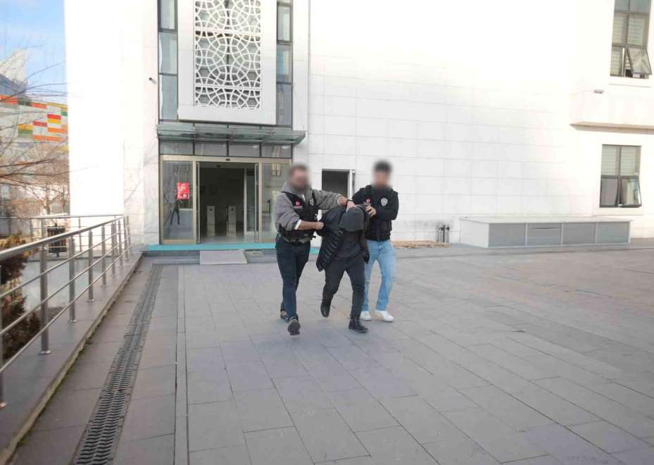 Ankara’da 568 bin adet sentetik ecza ele geçirildi
