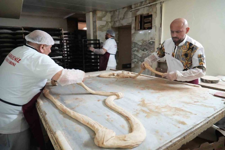 Ramazan sofralarının vazgeçilmezi, Niğde’nin tescilli lezzeti: Tahinli pide