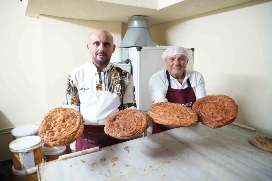 Ramazan sofralarının vazgeçilmezi, Niğde’nin tescilli lezzeti: Tahinli pide