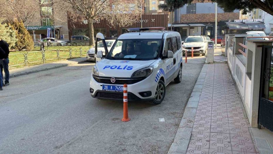 Eskişehir’de sokak ortasında erkek cesedi bulundu