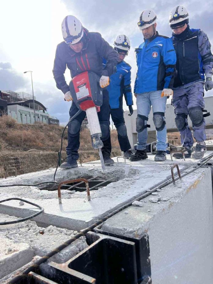 SAK ekipleri eğitim sonrasında görevlerine başlayacak