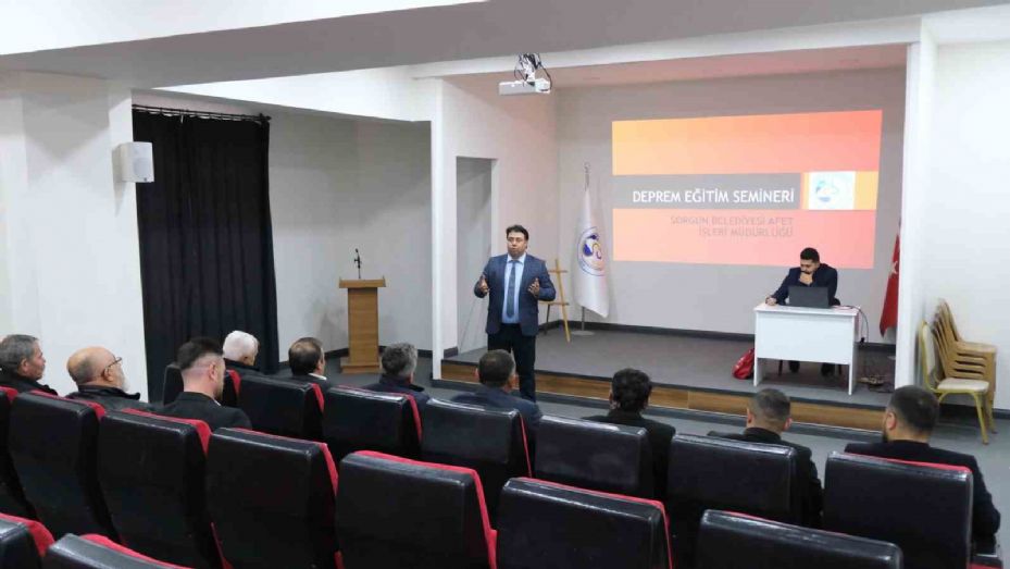 Sorgun Belediyesi’nden muhtarlara deprem bilgilendirme konferansı