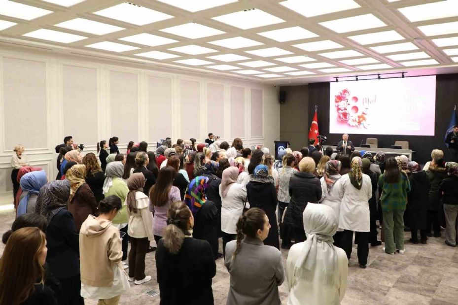 Başkan Palancıoğlu, kadın personelin 8 Mart Dünya Kadınlar Günü’nü kutladı