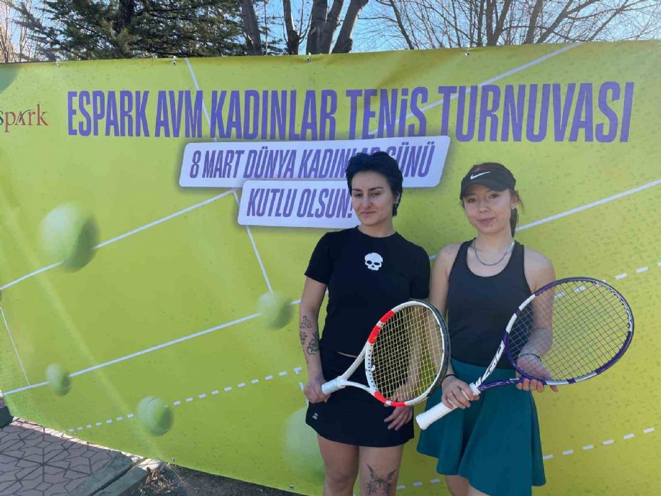 Espark AVM’den 8 Mart Dünya Kadınlar Günü’ne özel tenis turnuvası