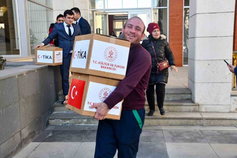 TİKA, Nahçıvan’da 400 aileye gıda paketi ulaştırdı