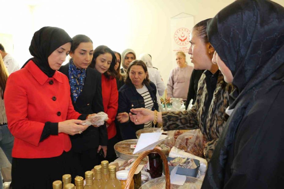 Niğde’de "Toplumsal Cinsiyet Rollerinin Kadının İş Hayatına Katılımına Etkisi" Paneli