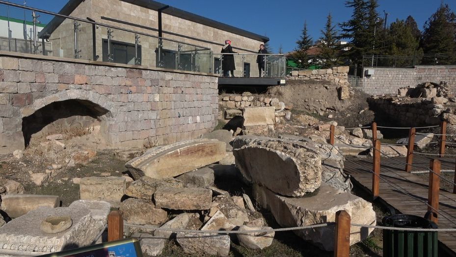 2 bin yıllık Roma Hamamı tarihi dokusuyla asırlara meydan okuyor