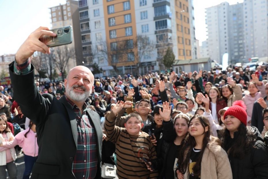 Kocasinan’da Kayseri’de tek olan ‘Oyun Terapisi’ne yoğun ilgi