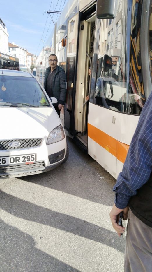 Tramvay seferi aksadı