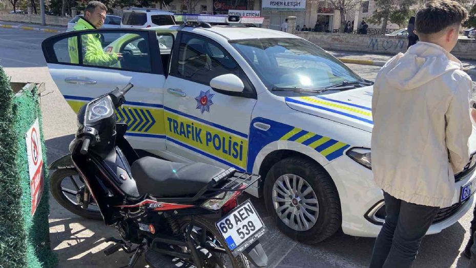 Aksaray’da polis motosikletlerin peşinde