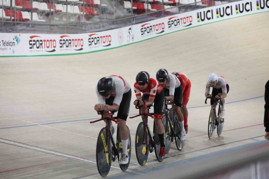 Türkiye Pist Bisikleti Milli Takımı, UCI Pist Bisikleti Uluslar Kupası’na hazır