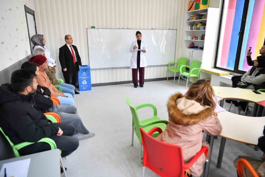 Büyükşehir’in Engelsiz Çocukevi’nde ’Temizlik ve Hijyen’ Semineri