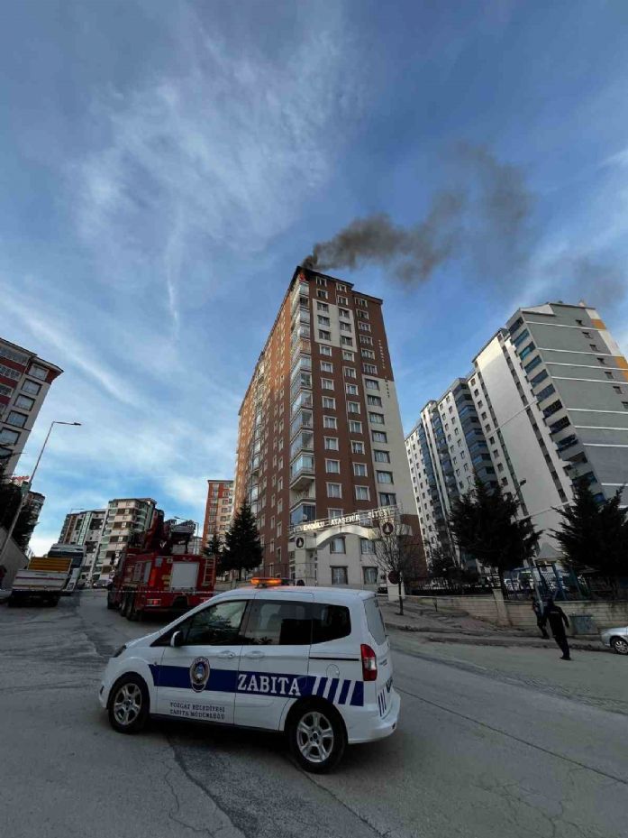 Yozgat’ta 17. katta çıkan yangın paniğe neden oldu