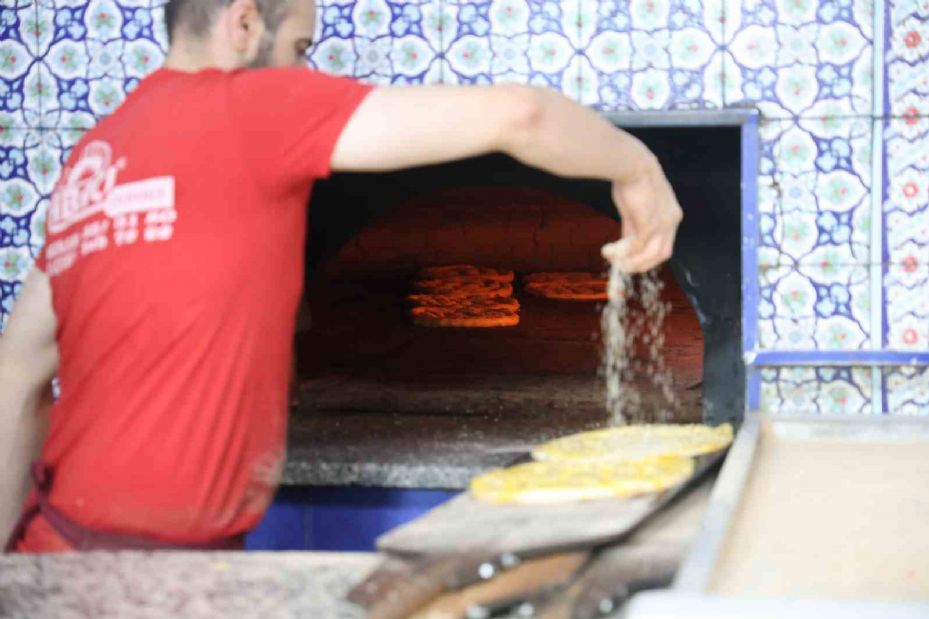 Ramazan ayında 450 derece önünde vazgeçilmez lezzet mesaisi