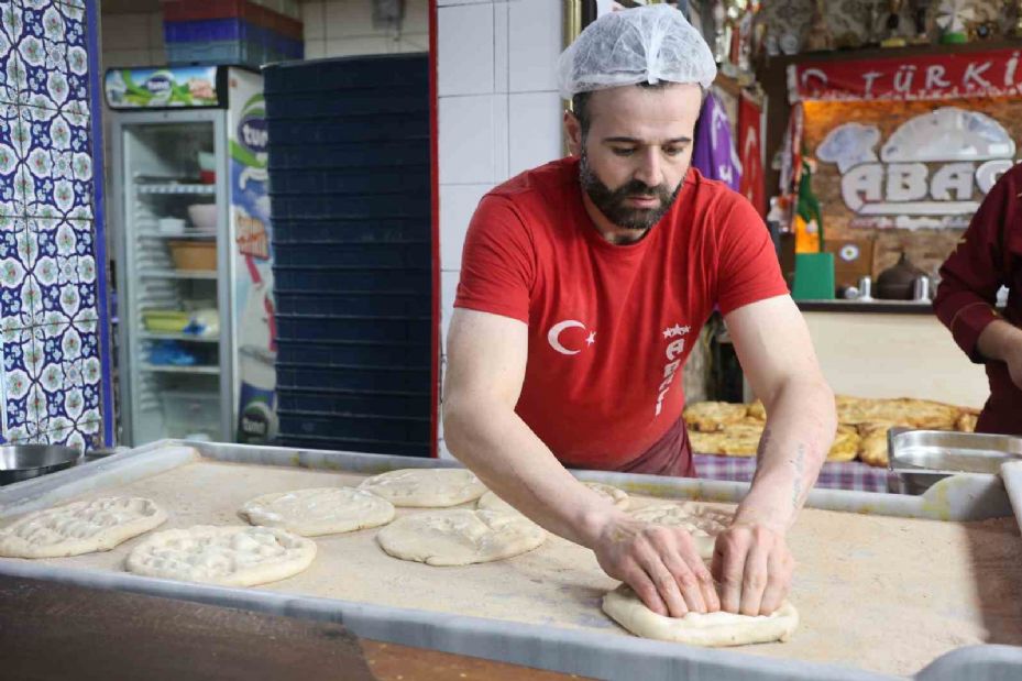 Ramazan ayında 450 derece önünde vazgeçilmez lezzet mesaisi