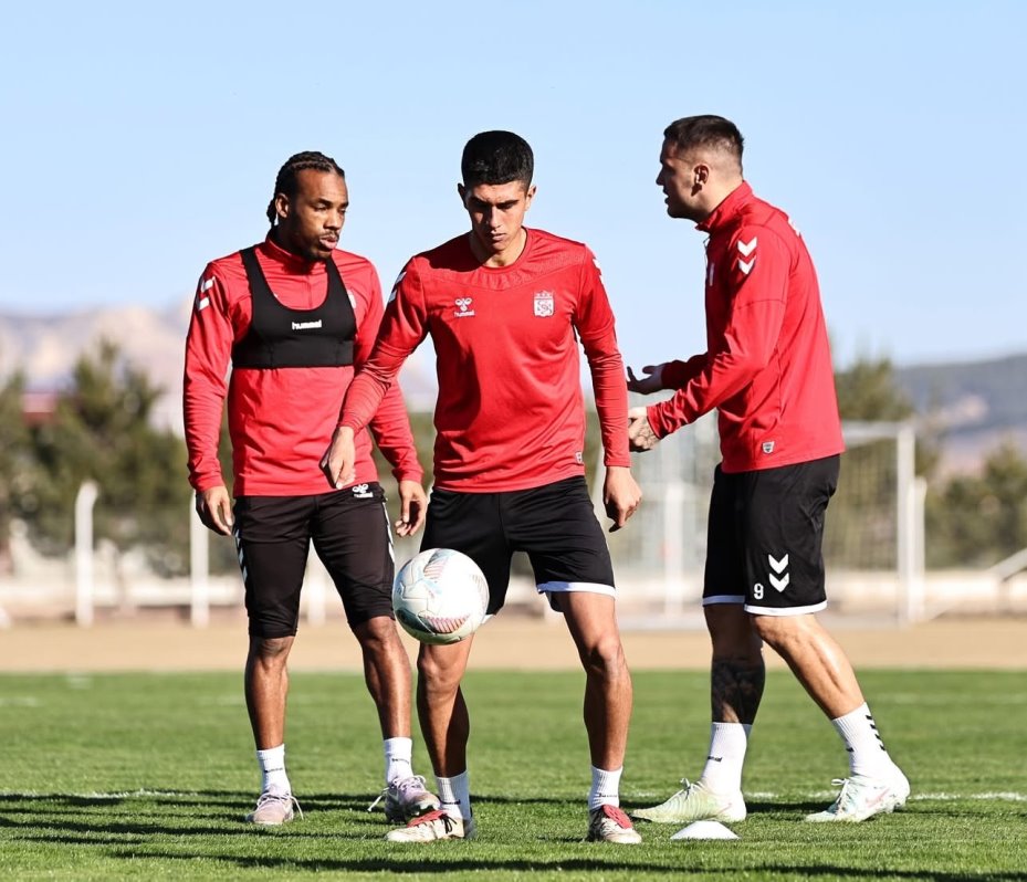 Sivasspor’da Hatayspor maçı hazırlıkları sürüyor