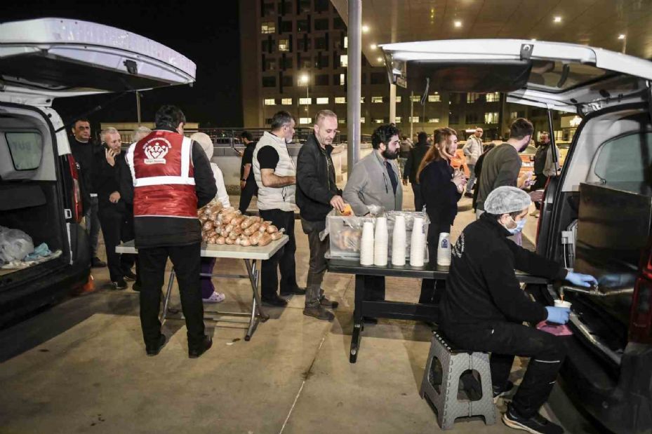 ABB’den şehir hastanelerinde sahur ikramı