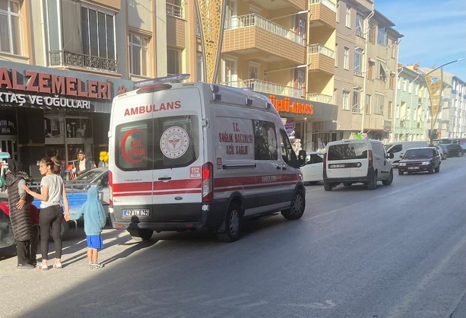 Konya’da para çektiği banka önünde düşerek başını çarpan kişi hayatını kaybetti