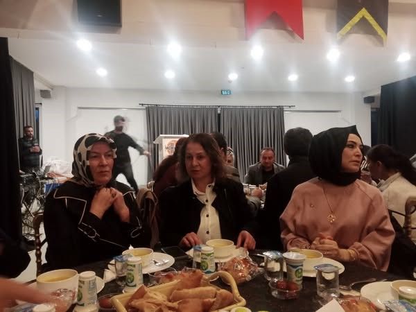 Eskişehir’de yaşayan Ümraniyeliler iftar programında buluştular