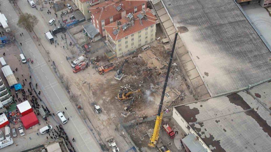 Konya’da 2 kişinin öldüğü çöken binada düşük dayanımlı tuğla kullanılmış