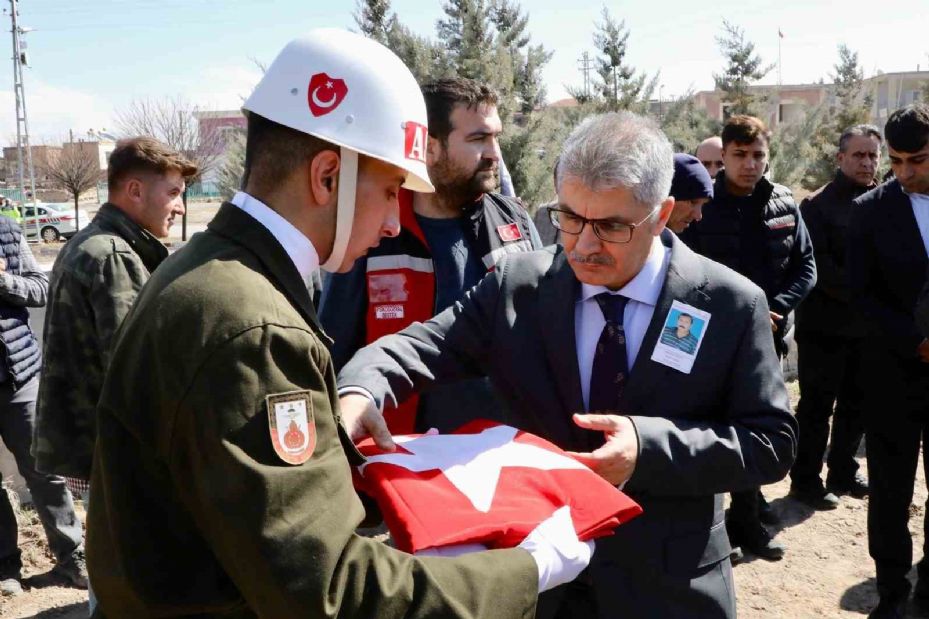 Kıbrıs gazisi törenle son yolculuğuna uğurlandı