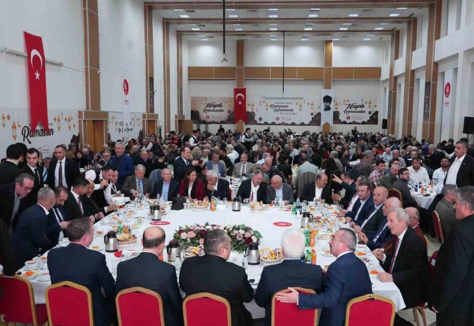 Çorumlular Keçiören’de iftar sofrasında buluştu