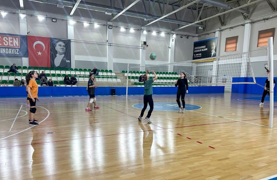 Tepebaşı’nda çocuklar sporla buluşuyor