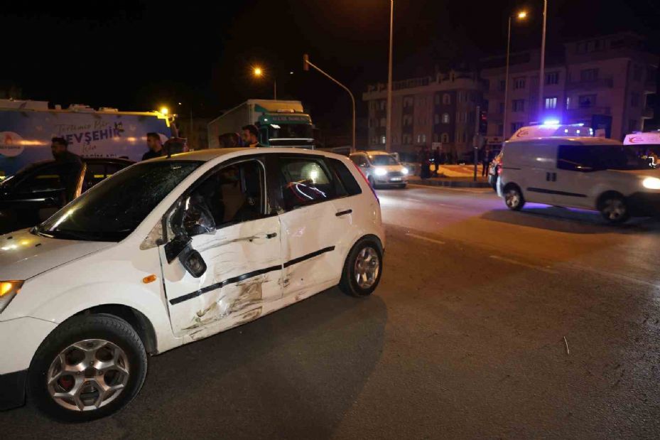 Nevşehir’de otomobil ile motosiklet çarpıştı: 2 yaralı