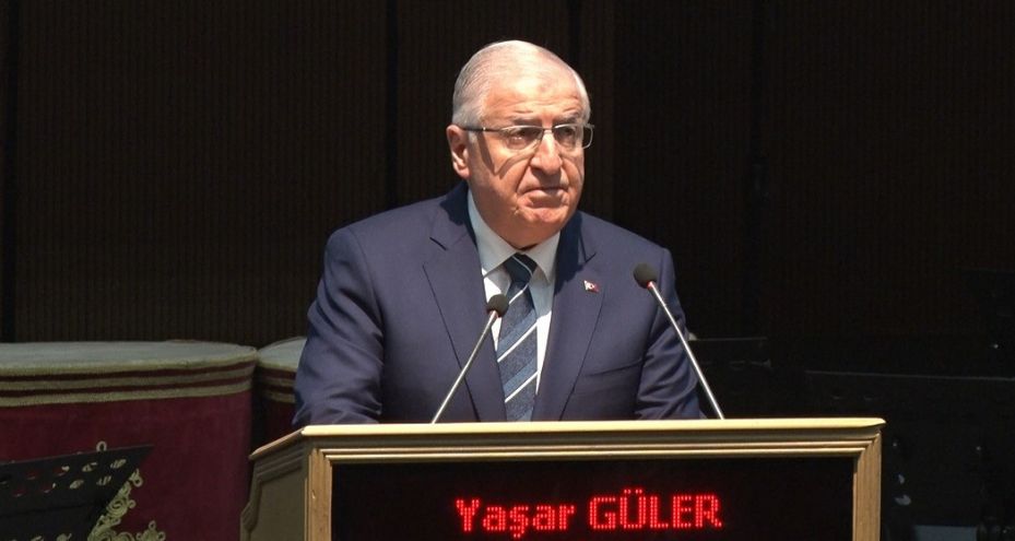 Milli Savunma Bakanı Yaşar Güler: "Terör örgütü PKK ve farklı coğrafyalarda ve isimler altında faaliyet gösteren tüm uzantıları, nerede olduklarından bağımsız olarak, bir an önce fesih kararını almalı, derhal ve koşulsuz olarak silahlarını teslim etmelidir."