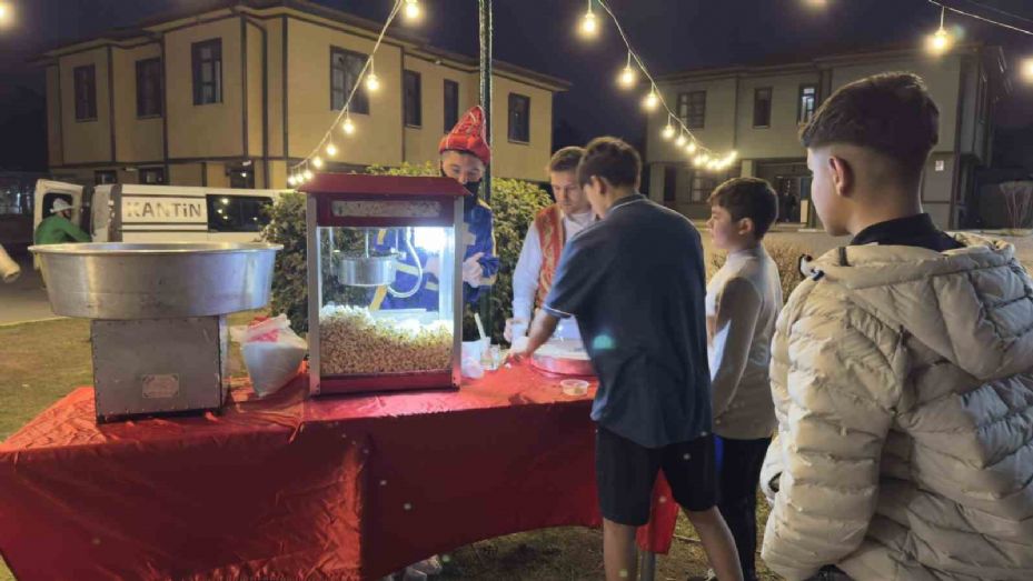 Aile ve Sosyal Hizmetler İl Müdürlüğü’nden çocuklara özel iftar programı