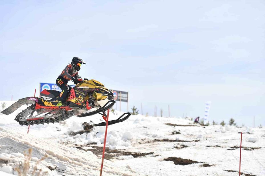 Erciyes’te Dünya Kar Motosikleti Şampiyonası heyecanı başladı