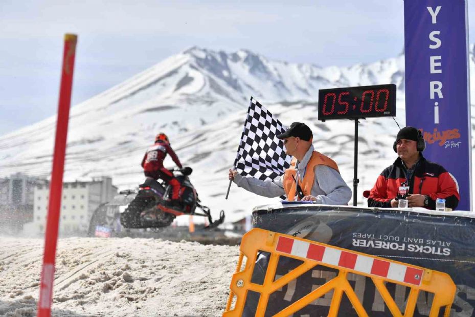 Erciyes’te Dünya Kar Motosikleti Şampiyonası heyecanı başladı