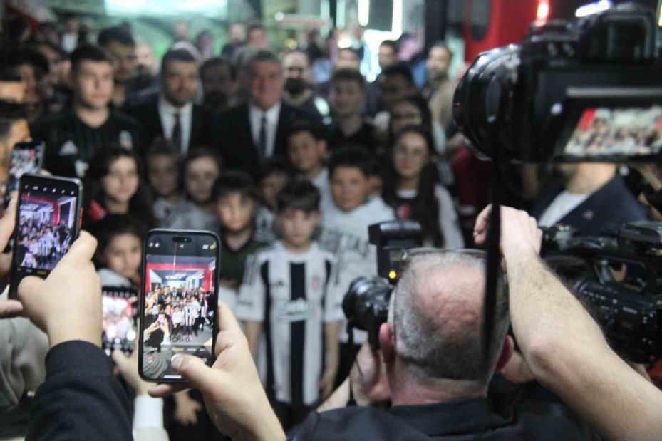 Serdal Adalı, Konya Beşiktaşlılar Derneği’nin yeni yerinin açılışına katıldı