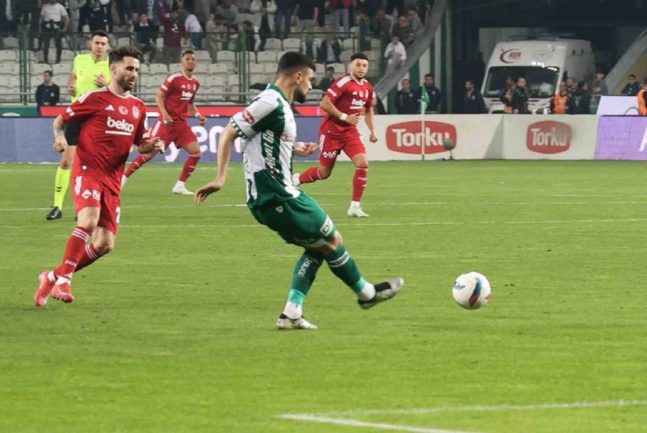 Trendyol Süper Lig: Konyaspor: 0 - Beşiktaş: 0 (Maç devam ediyor)