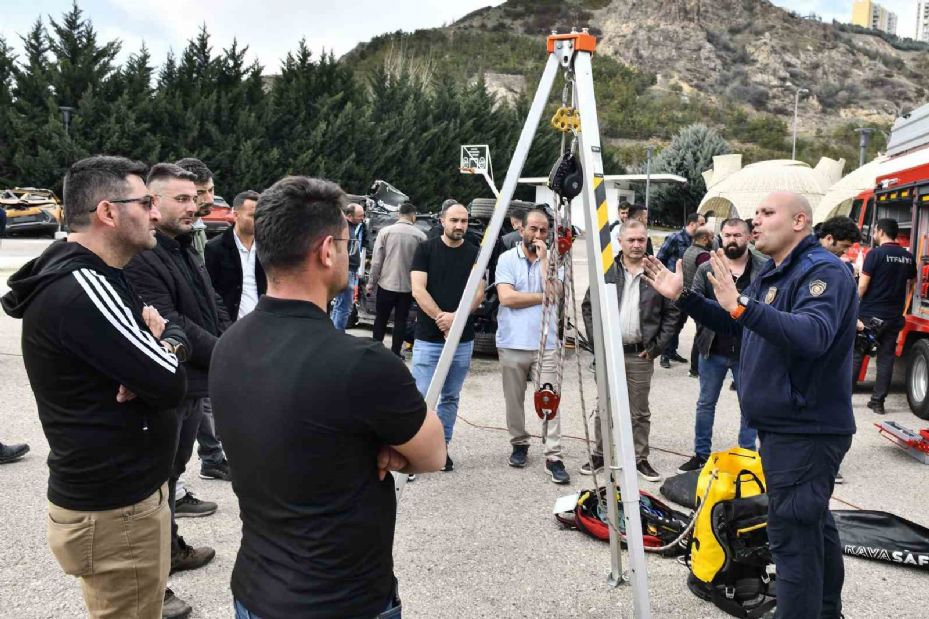 Ankara İtfaiyesinden itfaiyecilere kapsamlı eğitim