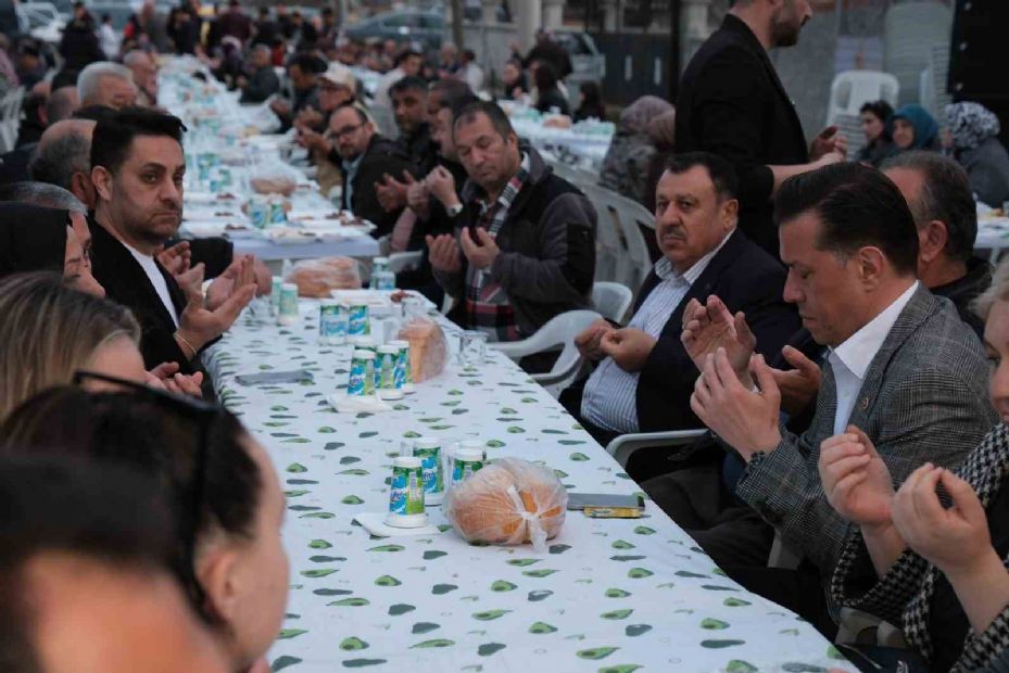 Nebi Hatipoğlu Çifteler’de iftar programına katıldı