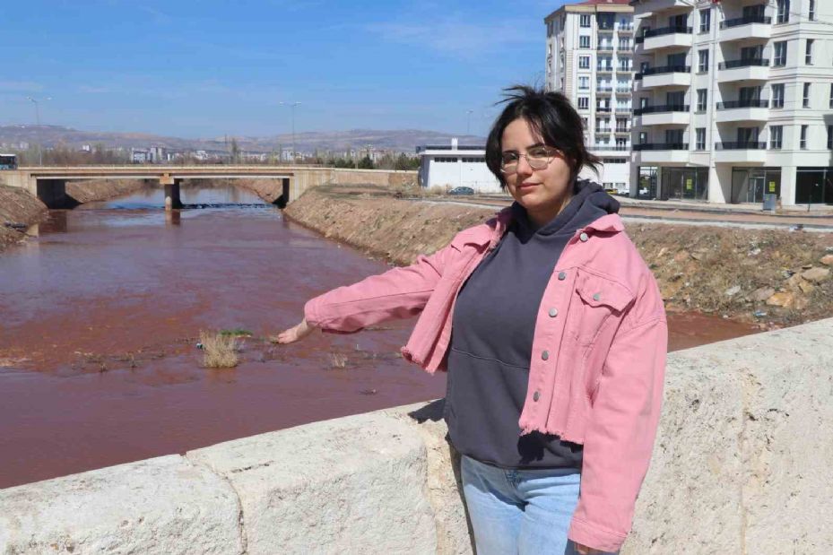 Sivas’ta ilginç doğa olayı havadan görüntülendi