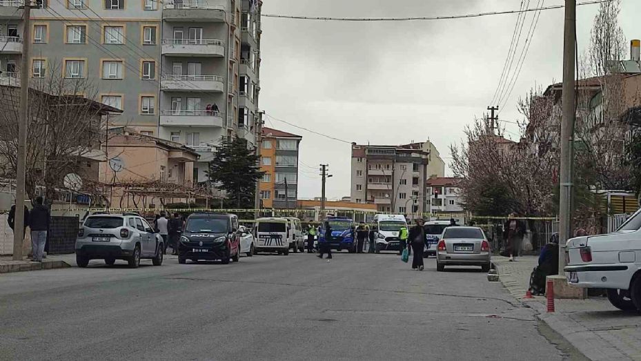 Aile içi kavga ihbarına giden polisler saldırıya uğradı