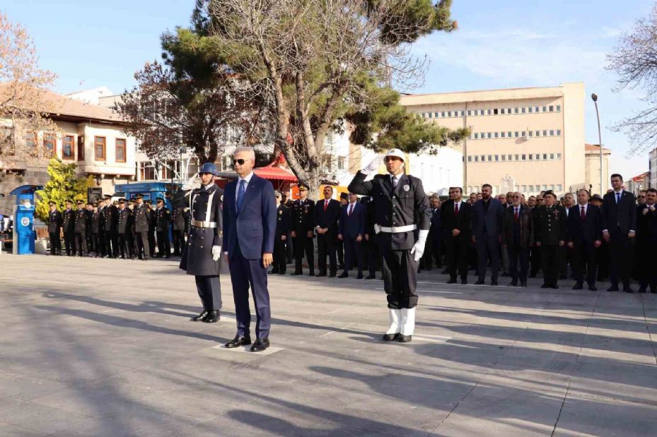 Karaman’da Çanakkale Zaferi’nin 110’uncu yıl dönümünde şehitler anıldı