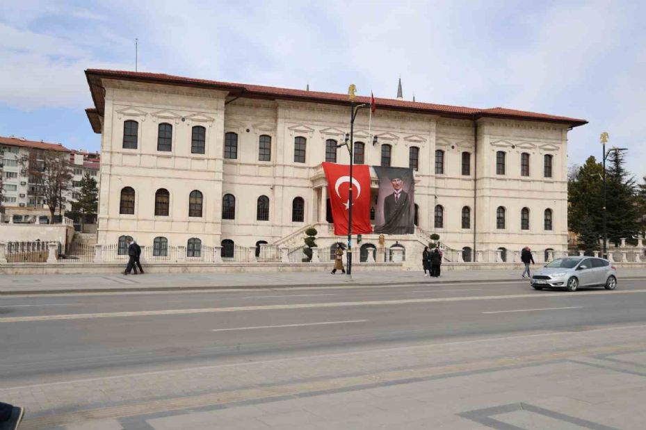 Bu lise 1915 yılında hiç mezun vermedi