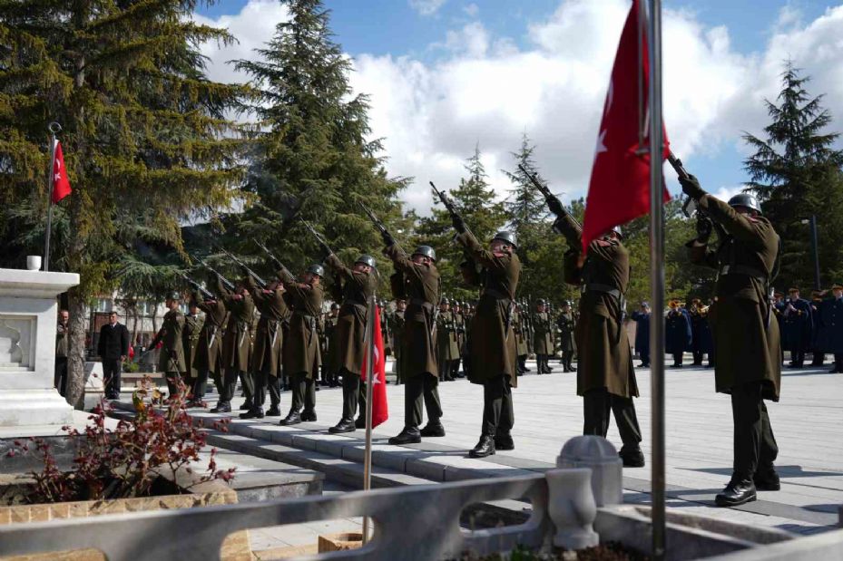 Ankara’da Çanakkale Zaferi’nin 110. yılında şehitleri anma programı