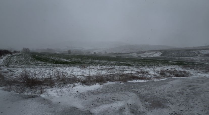 Yozgat’ta martta yağan kar çiftçiyi endişelendirdi